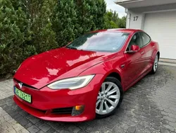 Bordowy (metalik) Używany 2016 Tesla Model S Sedan/Limuzyna | 73 090 zł