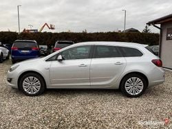 Srebrny Używany 2014 Opel Astra Kombi | 22 990 zł (Uczciwa cena)