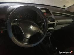 Srebrny Używany 2004 Peugeot 206 Kabriolet | 2499 zł