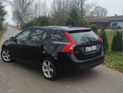 Czarny Używany 2011 Volvo V60 Kombi | 30 500 zł (Uczciwa cena)