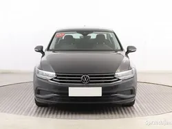 Szary Używany 2021 VW Passat Sedan/Limuzyna | 69 999 zł (Dobra cena)