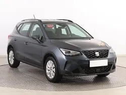Szary Używany 2023 Seat Arona SUV | 73 999 zł (Uczciwa cena)