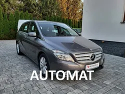 Szary (metalik, perła) Używany 2013 Mercedes B180 Minivan | 39 900 zł (Uczciwa cena)