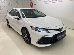 Biały Używany 2023 Toyota Camry Sedan/Limuzyna | 164 900 zł (Drogi)