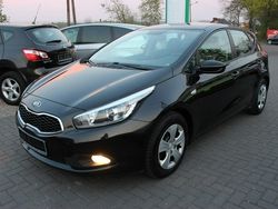 Czarny Używany 2013 Kia Ceed Active Hatchback | 32 300 zł