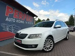 Inny kolor Używany 2015 Skoda Octavia Kombi | 39 800 zł (Dobra cena)