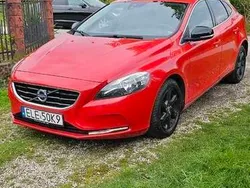 Czerwony Używany 2015 Volvo V40 Kombi | 40 900 zł (Uczciwa cena)