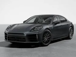 Porsche Panamera 4