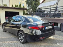 Czarny Używany 2016 Alfa Romeo Giulia Sedan/Limuzyna | 69 900 zł