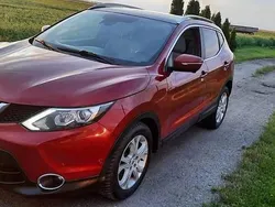Bordowy Używany 2014 Nissan Qashqai SUV | 38 000 zł (Uczciwa cena)