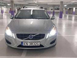 Srebrny Używany 2012 Volvo V60 Ocean Race Kombi | 27 500 zł (Uczciwa cena)