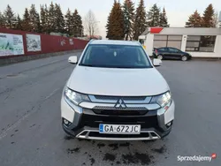 Biały Używany 2019 Mitsubishi Outlander SUV | 77 900 zł (Dobra cena)
