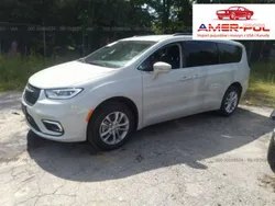 Kremowy Używany 2021 Chrysler Pacifica SUV | 135 000 zł
