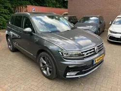 Szary Używany 2017 VW Tiguan R-line SUV | 59 900 zł