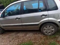 Srebrny Używany 2006 Ford Fusion Hatchback | 3800 zł (Uczciwa cena)