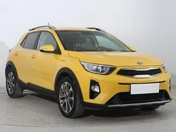 Żółty Używany 2020 Kia Stonic SUV | 64 499 zł (Uczciwa cena)
