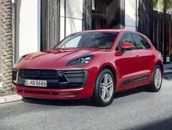 Carmine red Używany 2022 Porsche Macan SUV | 244 900 zł (Super Cena)