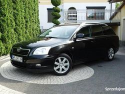Czarny (metalik) Używany 2004 Toyota Avensis Kombi | 11 900 zł