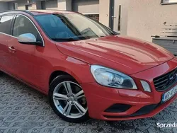 Czerwony Używany 2013 Volvo V60 Kombi | 32 000 zł