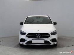 Biały Używany 2020 Mercedes B250e Minivan | 100 000 zł