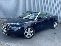 Niebieski Używany 2004 Audi A4 Cabriolet Kabriolet | 15 900 zł