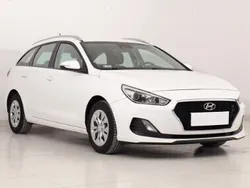 Biały Używany 2018 Hyundai i30 Kombi | 41 999 zł (Uczciwa cena)