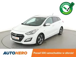 Biały Używany 2015 Hyundai i30 Hatchback | 36 900 zł (Uczciwa cena)
