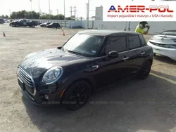 Czarny Używany 2017 Mini Cooper Hatchback | 53 000 zł