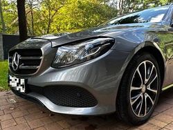 Szary Używany 2017 Mercedes A220 Kombi | 66 600 zł (Uczciwa cena)