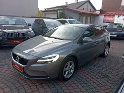 Grafitowy (metalik) Używany 2017 Volvo V40 Kombi | 76 900 zł (Drogi)