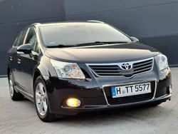 Czarny Używany 2010 Toyota Avensis Sol Sedan/Limuzyna | 34 900 zł (Dość drogi)