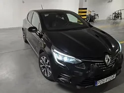 Czarny Używany 2021 Renault Clio V Hatchback | 48 800 zł (Dość drogi)
