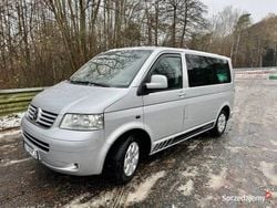Srebrny Używany 2005 VW Caravelle Minivan | 38 200 zł