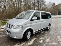 Srebrny Używany 2005 VW Caravelle Minivan | 38 200 zł