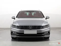 Szary Używany 2017 VW Passat Kombi | 53 999 zł (Uczciwa cena)