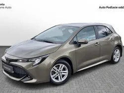 Brązowy Używany 2021 Toyota Corolla Comfort Hatchback | 79 900 zł (Uczciwa cena)