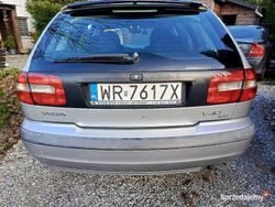 Srebrny Używany 2001 Volvo V40 Kombi | 4500 zł
