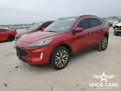 Czerwony (metalik) Używany 2020 Ford Escape SUV | 46 100 zł