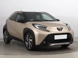 Beżowy Używany 2022 Toyota Aygo Hatchback | 62 999 zł (Drogi)