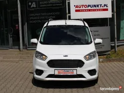Używany 2020 Ford Tourneo Courier Minivan | 49 900 zł (Uczciwa cena)