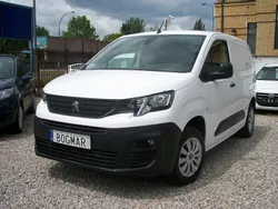Biały Używany 2022 Peugeot Partner Minivan | 59 900 zł (Dość drogi)