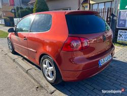 Pomarańczowy Używany 2006 VW Golf V Hatchback | 11 900 zł (Dość drogi)