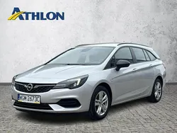 Srebrny (metalik) Używany 2021 Opel Astra Kombi | 56 900 zł (Uczciwa cena)