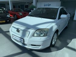 Biały Używany 2004 Toyota Avensis Sedan/Limuzyna | 29 900 zł