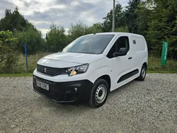 Biały Używany 2019 Peugeot Partner Minivan | 54 900 zł (Super Cena)