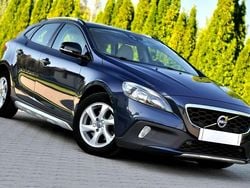 Niebieski ciemny (metalik, perła) Używany 2013 Volvo V40 CC Kombi | 36 800 zł