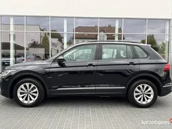 Czarny Używany 2020 VW Tiguan Life SUV | 94 000 zł (Uczciwa cena)