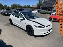 Biały Używany 2024 Tesla Model 3 Sedan/Limuzyna | 95 900 zł