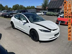 Biały Używany 2024 Tesla Model 3 Sedan/Limuzyna | 95 900 zł