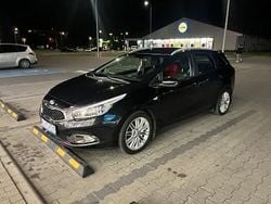 Czarny Używany 2015 Kia Ceed 2 Kombi | 30 000 zł (Uczciwa cena)